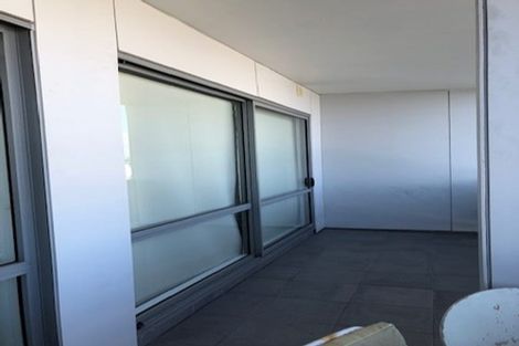 Photo of property in Alpha Apartments, 702/17 Vogel Lane, Auckland Central, Auckland, 1010