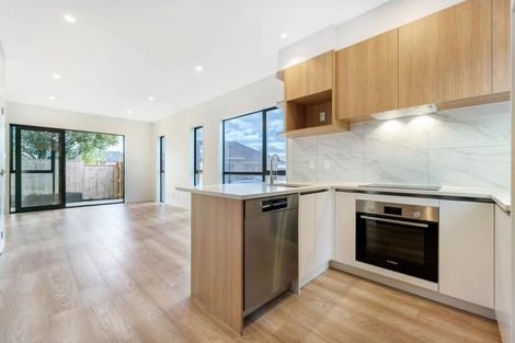Photo of property in 2/28 Vodanovich Road, Te Atatu South, Auckland, 0610