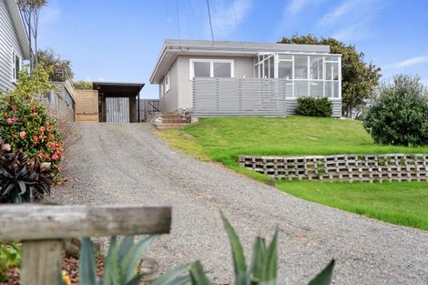 Photo of property in 12 Gavin Road, Raumati Beach, Paraparaumu, 5032