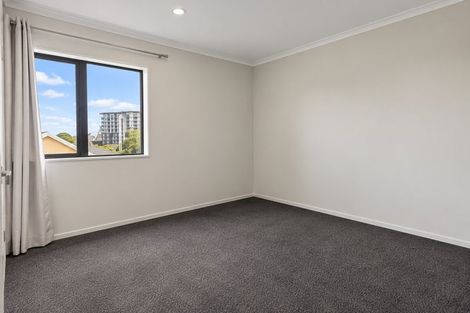 Photo of property in 2/8 Kerrs Road, Wiri, Auckland, 2104