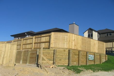 Photo of property in 23 Endeavour Drive, Whitby, Porirua, 5024