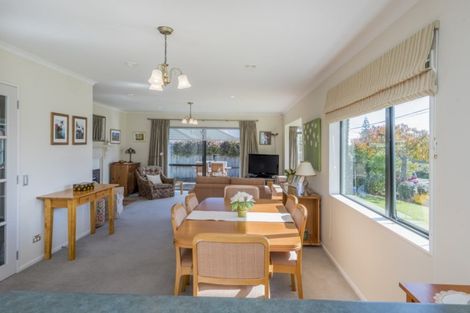 Photo of property in 20a Hira Street, Waikanae, 5036