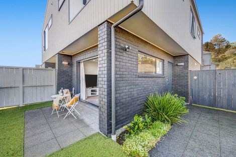 Photo of property in 13 Maureen Close, East Tamaki Heights, Auckland, 2016