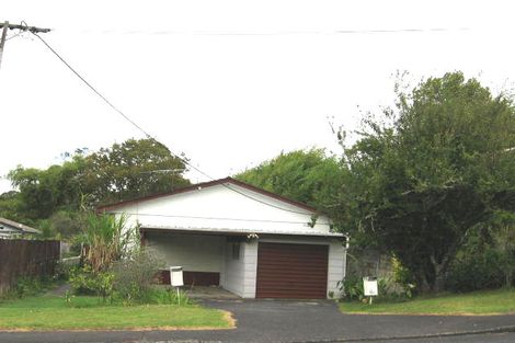 Photo of property in 2/18 Wattle Road, Sunnyvale, Auckland, 0612