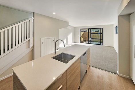 Photo of property in 3/31 Wainuiomata Road, Wainuiomata, Lower Hutt, 5014