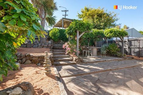 Photo of property in 3 Royal Crescent, Saint Kilda, Dunedin, 9012