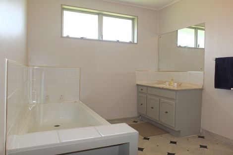 Photo of property in 26 Stewart Street, Foxton, 4893