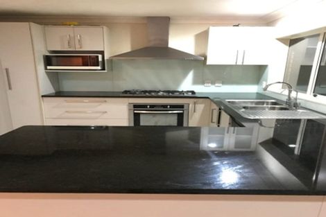 Photo of property in 100 Westerham Drive, Dannemora, Auckland, 2016