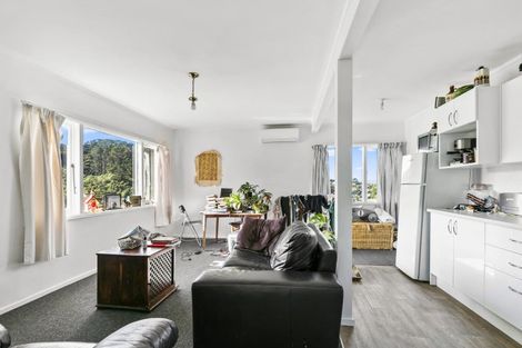 Photo of property in 95 Makara Road, Karori, Wellington, 6012