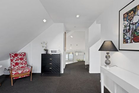Photo of property in 102a Esplanade, Sumner, Christchurch, 8081