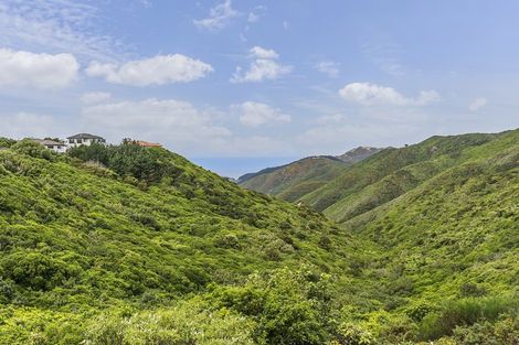 Photo of property in 11 Waterhouse Drive, Brooklyn, Wellington, 6021