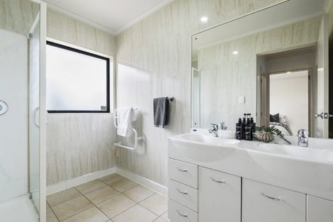 Photo of property in 44 Killybegs Drive, Pinehill, Auckland, 0632