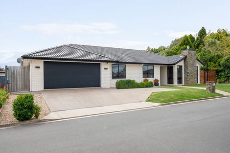 Photo of property in 2 Oderings Place, Huntington, Hamilton, 3210