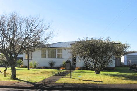 Photo of property in 5 Viola Place, Papakura, 2110