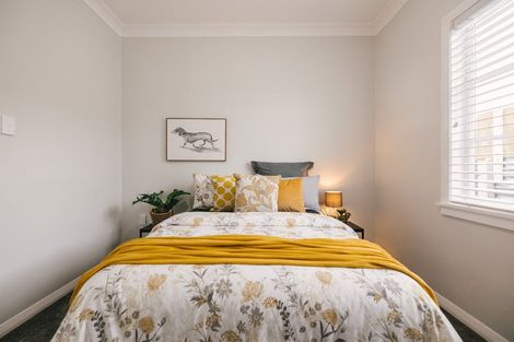 Photo of property in 28 Aberdeen Avenue, Takaro, Palmerston North, 4412