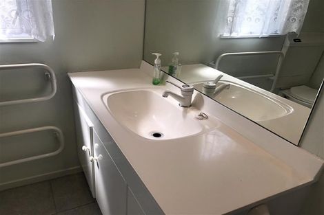 Photo of property in 11 Lakeside Villas, Whitby, Porirua, 5024