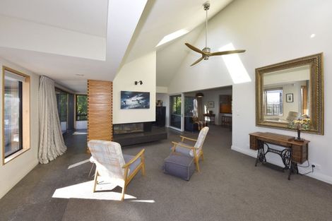 Photo of property in 12 Overdale Drive, Cashmere, Christchurch, 8022
