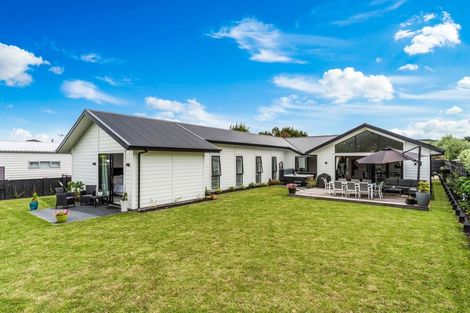 Photo of property in 97 Lisland Drive, Kinloch, Taupo, 3377