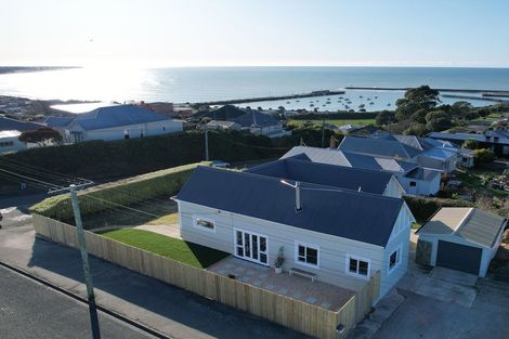 Photo of property in 65 Wharfe Street, South Hill, Oamaru, 9400