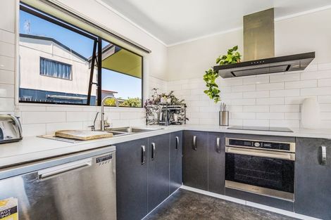 Photo of property in 47b Meander Drive, Welcome Bay, Tauranga, 3112