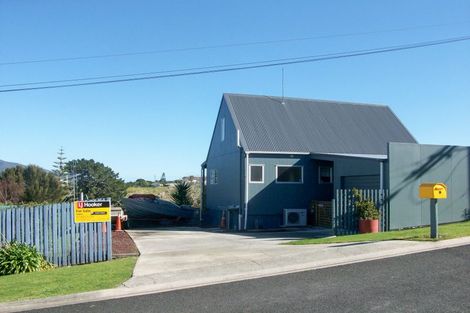 Photo of property in 9 East Street, Raglan, 3225