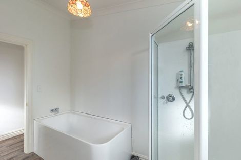 Photo of property in 22 Seddon Street, Levin, 5510