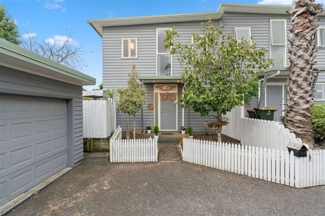 Photo of property in 13/45 Secoia Crescent, Mangere, Auckland, 2022