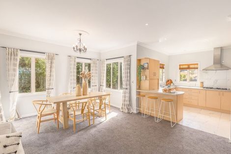 Photo of property in 16 Basil Place, Mount Pleasant, Christchurch, 8081