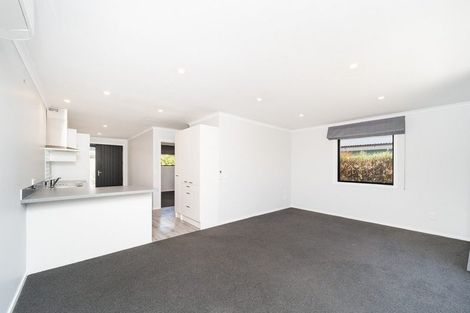 Photo of property in 8b Sinclair Avenue, Highbury, Palmerston North, 4412