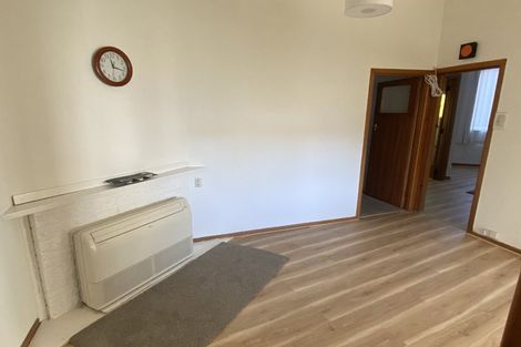 Photo of property in 1 Greenacres Street, Macandrew Bay, Dunedin, 9014