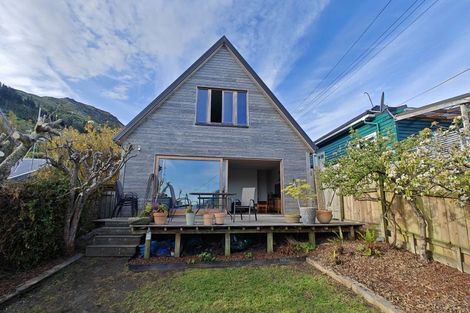 Photo of property in 45 Exeter Street, Lyttelton, 8082