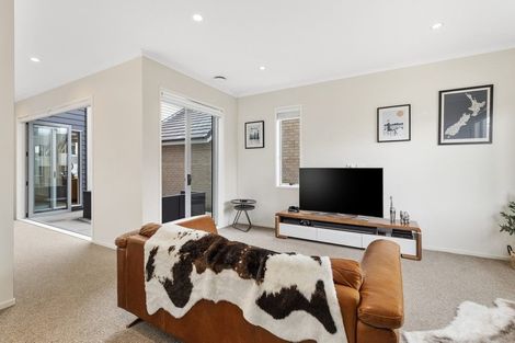 Photo of property in 55 Station Street, Hobsonville, Auckland, 0616