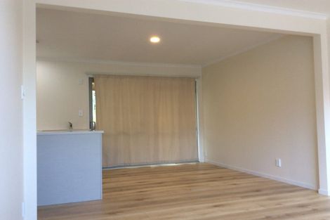 Photo of property in 17 Sapphire Place, Bayview, Auckland, 0629