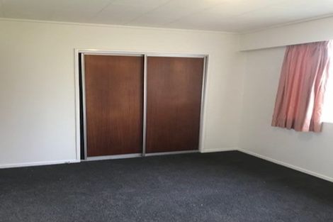 Photo of property in 4/210 Newlands Road, Newlands, Wellington, 6037