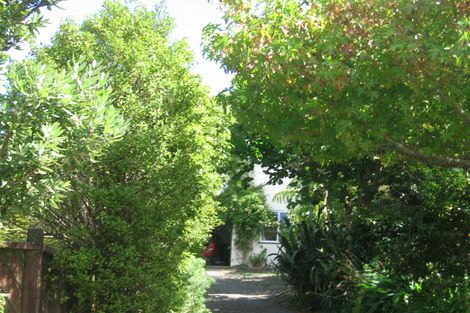 Photo of property in 1 Sasanqua Way, Crofton Downs, Wellington, 6035