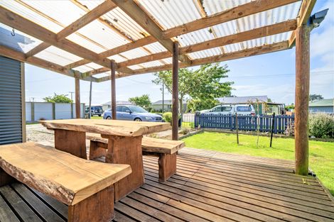 Photo of property in 58 Mauchline Street, Wallacetown, 9816