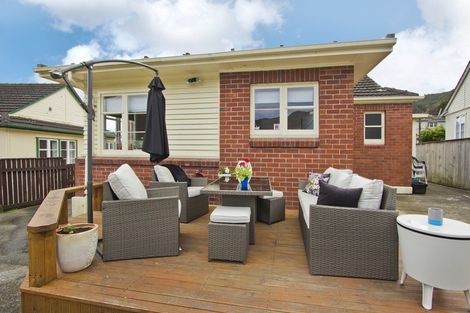 Photo of property in 16 Cleland Crescent, Naenae, Lower Hutt, 5011