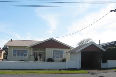 Photo of property in 20 Bulteel Street, New Plymouth, 4310