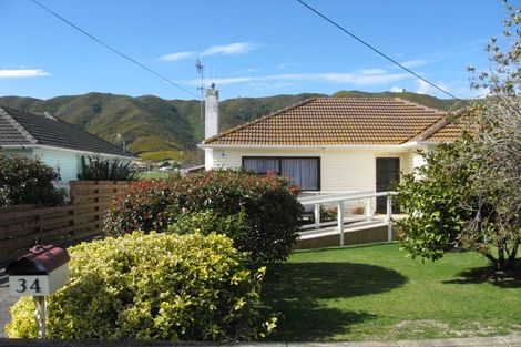 Photo of property in 34 Westminster Road, Wainuiomata, Lower Hutt, 5014