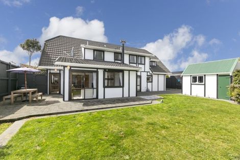 Photo of property in 6 Tedder Way, Karori, Wellington, 6012