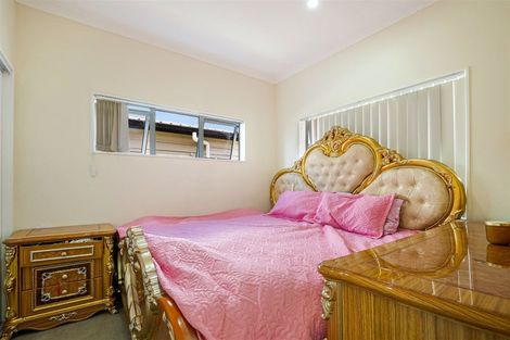 Photo of property in 49a Senator Drive, Manurewa, Auckland, 2105