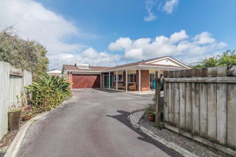 Photo of property in 64 Kapanui Road, Waikanae, 5036