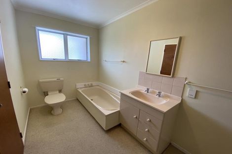 Photo of property in 9 Churchill Avenue, Hokowhitu, Palmerston North, 4410