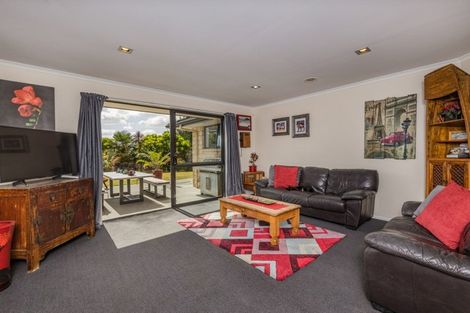 Photo of property in 128 Montrose Road, Kerikeri, 0293