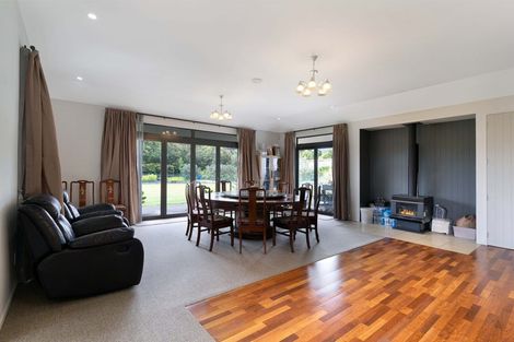 Photo of property in 493 Whitford Road, Whitford, 2571