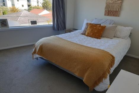 Photo of property in 2 Palm Grove, Berhampore, Wellington, 6023