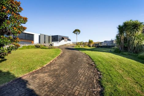 Photo of property in 38 Birdwood Avenue, Moturoa, New Plymouth, 4310