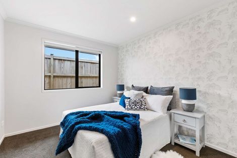 Photo of property in 2 Glennron Lane, Waiuku, 2123