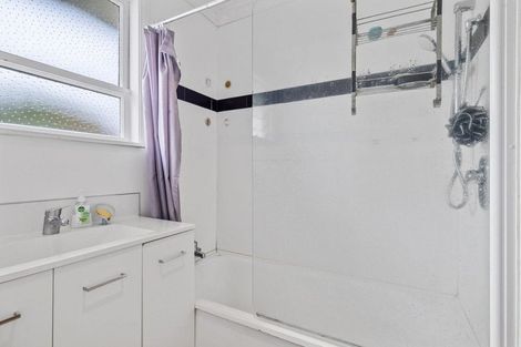 Photo of property in 5 Hartley Place, Awapuni, Palmerston North, 4412