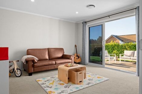 Photo of property in 2 Avian Place, Flagstaff, Hamilton, 3210